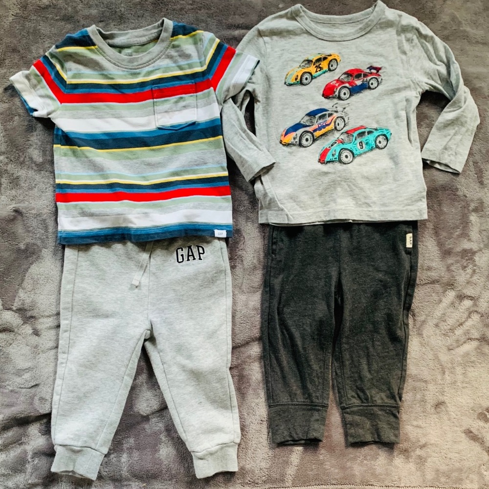 2 baby gap outfits